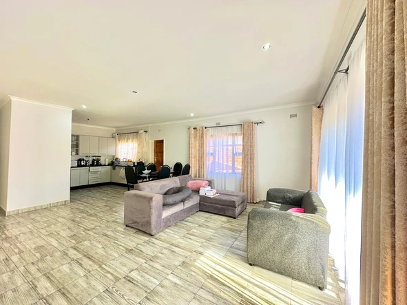 5 Bedroom House