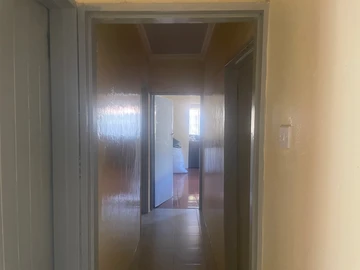 6 Bedroom House