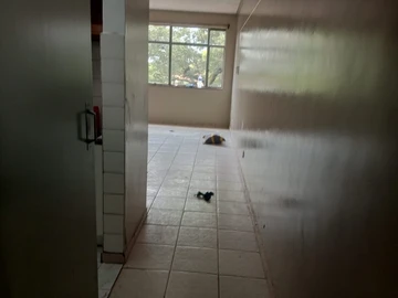 2 Bedroom Flat & Apartment