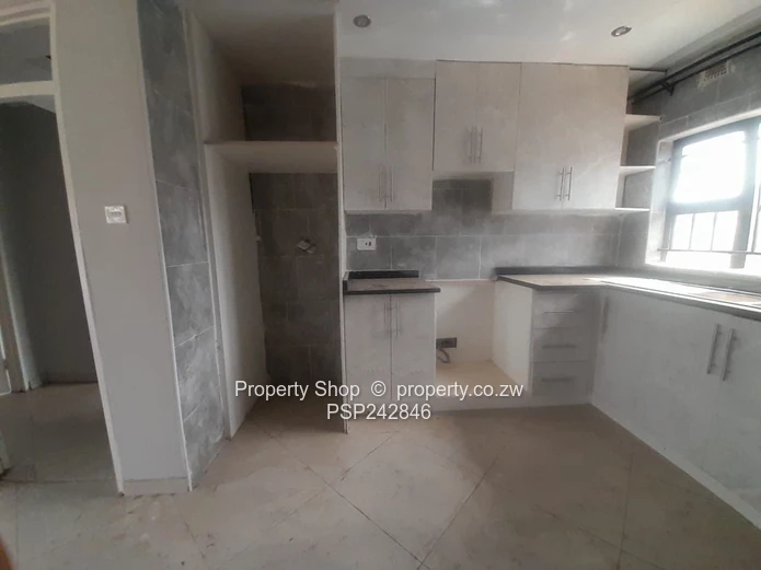 Modern 4-Bed Walled Home in Damofalls  Phase 3- Garage, Tank & Main En-Suite