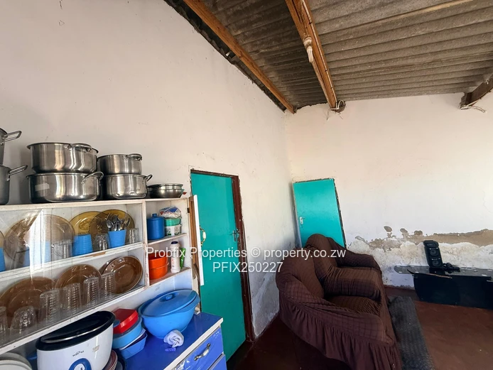 Chitungwiza Unit P Ext House for Sale