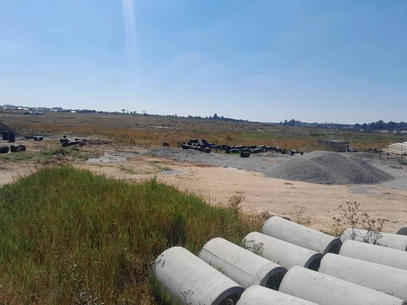 Commercial & Industrial Land