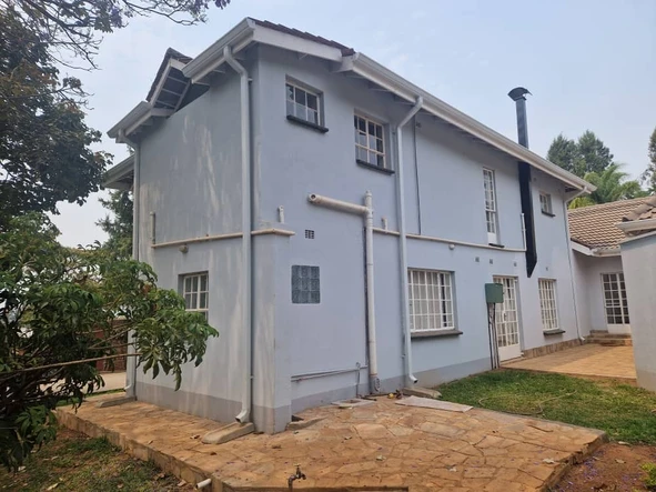 6 Bedroom House