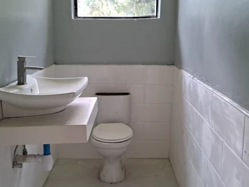 3 Bedroom Flat & Apartment