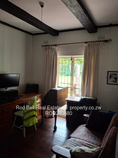 4 Bedroom House in Mandara