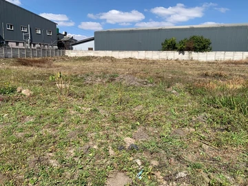 Commercial & Industrial Land