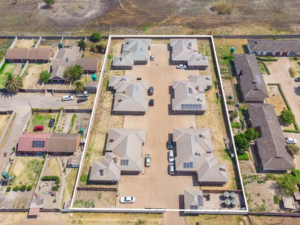 36 Bedroom Garden Flat