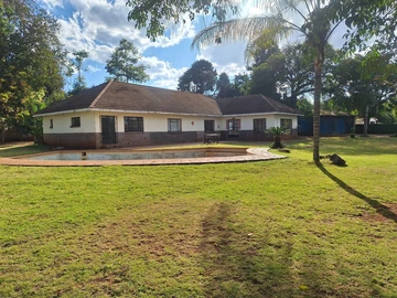 A Renovator's Dream For Sale In Northwood