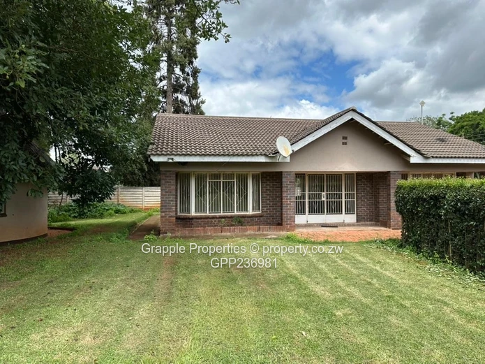 Mt Pleasant close to Arundel Village 