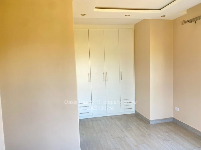 Newly built 3 bed house for rent in Rainham Park