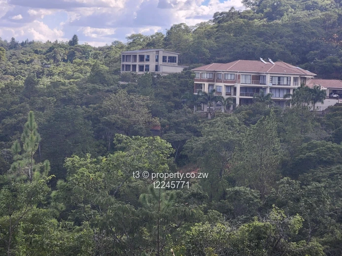 Glen Lorne  Stands from 2000 m²— Lush Valley Views
