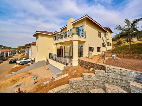 6 Bedroom Townhouse Complex