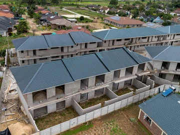 2 Bedroom Flat & Apartment