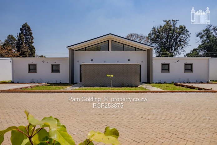 Modern 2-Bedroom Cluster Home In Marlborough