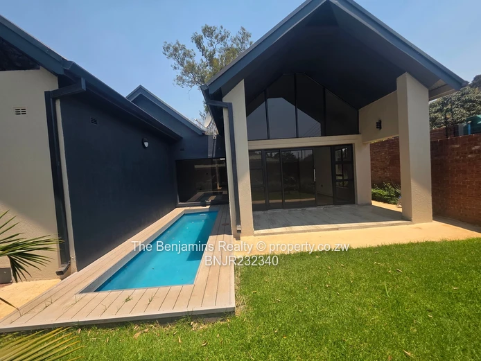 Four Bed Townhouse In Mount Pleasant