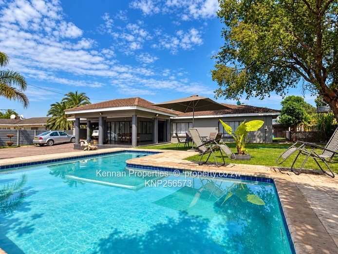 LIttle Oasis in Sunridge (Sole Mandate)