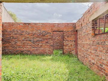 3 Bedroom Flat & Apartment