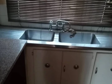 **Charming 2-Bedroom Apartment in Hillside, Harare - Fully Furnished!**