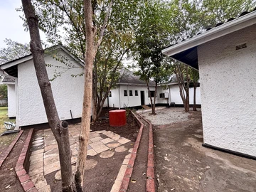 10 Bedroom House