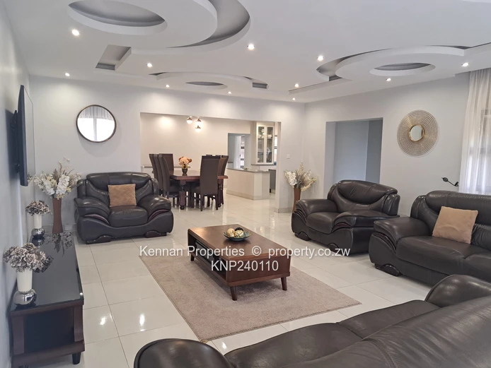 Lovely  5 bed family home!