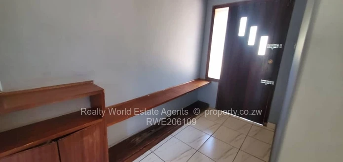 Waterfalls Prospect House To Let