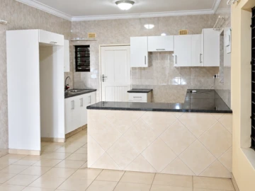 2 Bedroom Cottage