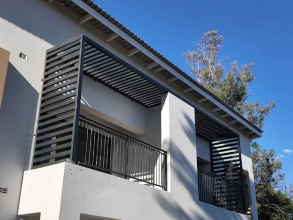 3 Bedroom Flat & Apartment