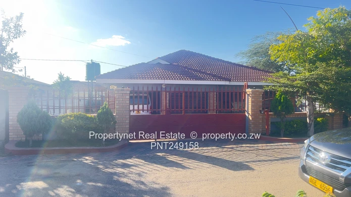 Solid neat family home!!!