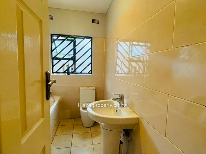 Modern 4-Bedroom Family Home For Sale In Madokero (Sole Mandate)
