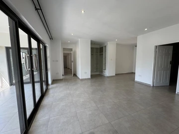 7 Bedroom House