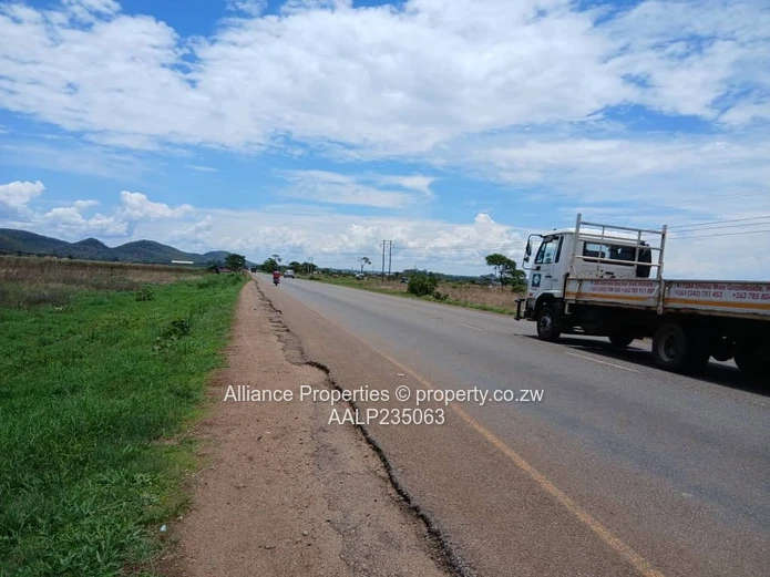 PRIME AGRO-INDUSTRIAL PLOT: 11 HA Main Road Frontage Plot Between Harare & Norton