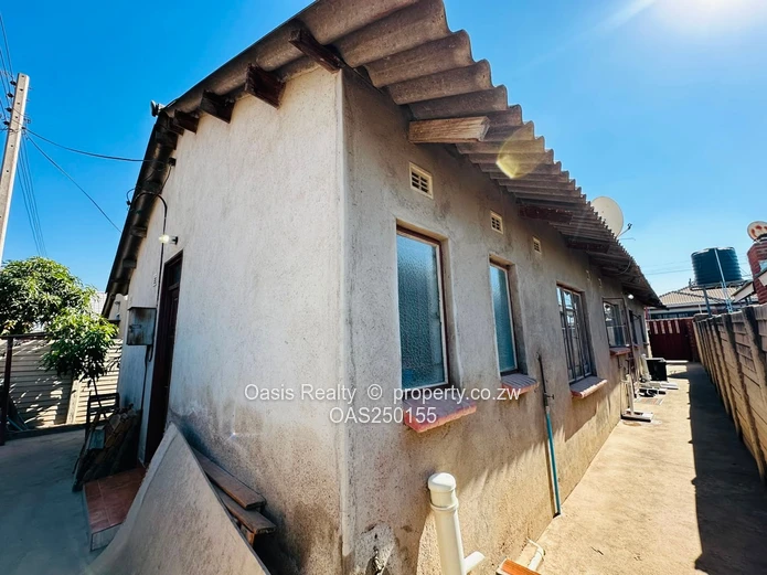 FOR SALE | 5-Bedroom Family Home | Southlea Park, Harare | USD 45,000 (Sole Mandate)