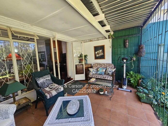 Elegant and secure fully furnished duplex apartment in Avondale 