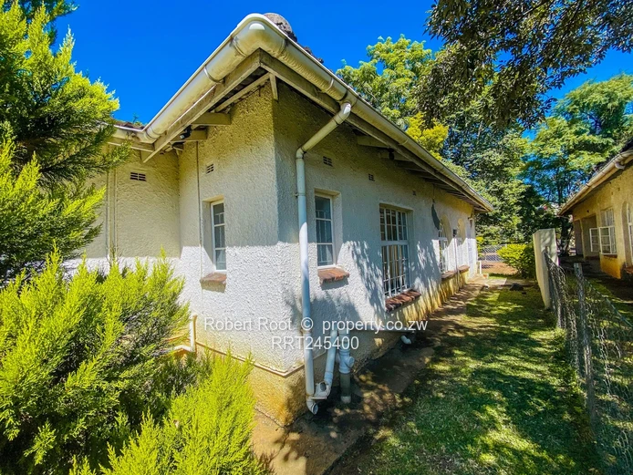 3 Bedroomed Townhouse in a Complex of 12 in Bluffhill. 