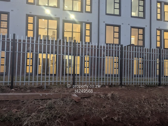 Aspindale Park 2 bedroom flat to rent  (Sole Mandate)