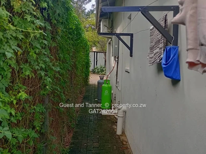 Beautiful Dual-Residence Property on 1,400sqm