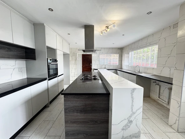 5 Bedroom House