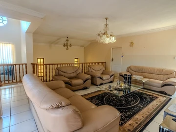8 Bedroom House