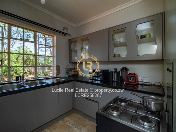 Charming 2-Bedroom Cottage in Borrowdale West – $600 per Month
