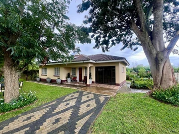 3 Bedroom Flat & Apartment