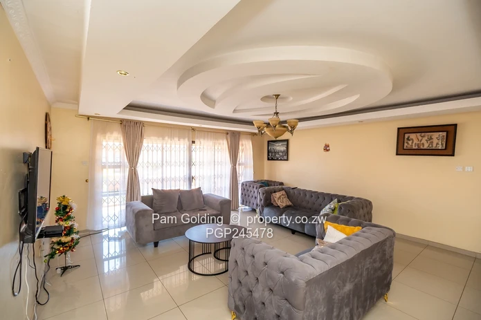 Cluster To Rent In Meyrick Park