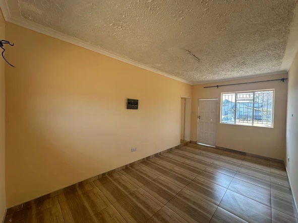3 Bedroom Flat & Apartment