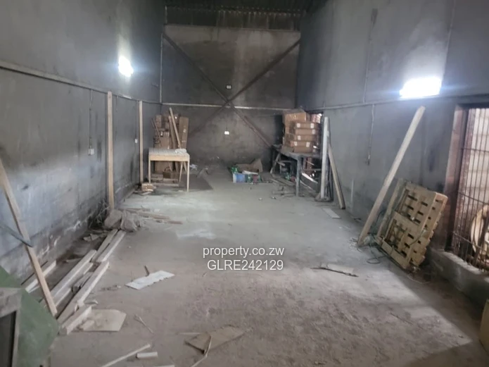 Warehouse To Let Bluffhill, Industrial Park 