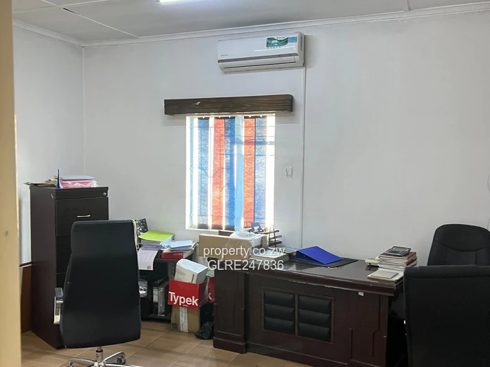 Willowvale Warehouse & Yard — 5,000 m² with Offices & Borehole