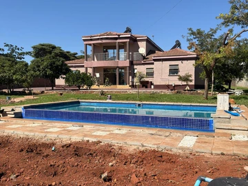 5 Bedroom House