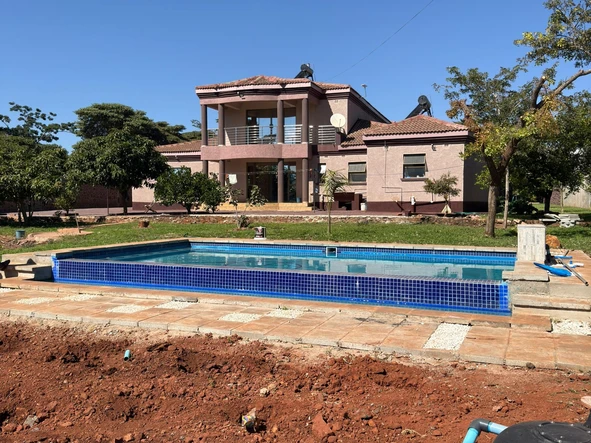 5 Bedroom House