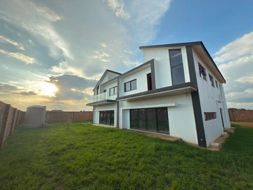 2 Unit Townhouse Complex