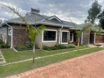 6 Unit Townhouse Complex