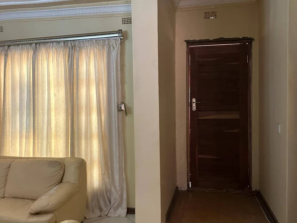 6 Bedroom House