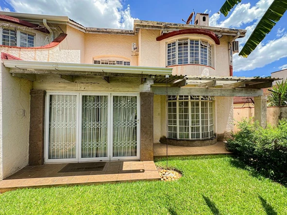 3 Bedroom Flat & Apartment